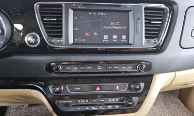 Kia Canival 2017, 124801 км, за 8326.84 USD - фото 14