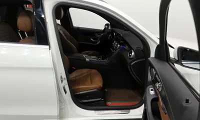 Mercedes-Benz GLC-Class 2022, 51791 км, за 35516.98 USD - фото 11