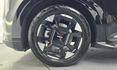 Kia Canival 2025, 29825 км, за 38762.24 USD