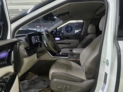 Kia Canival 2023, 51672 км, за 25389.06 USD - фото 7