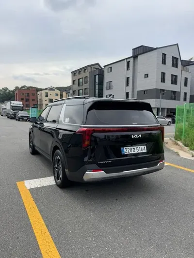 Kia Canival 2025, 21647 км, за 17373.18 USD