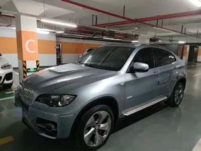 BMW X6 · 2011 год