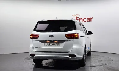 Kia Canival 2020, 137152 км, за 8391.15 USD