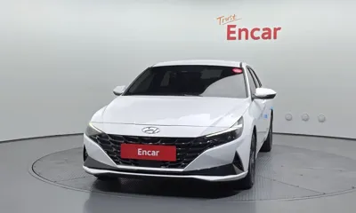 Hyundai Avante 2023, 90375 км, за 10962.32 USD