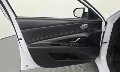 Hyundai Avante 2023, 90375 км, за 10874.52 USD - фото 24