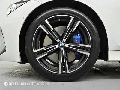 BMW 3-Series 2024, 31685 км, за 39379.02 USD - фото 6