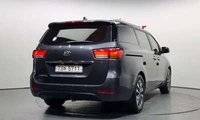 Kia Canival 2015, 105271 км, за 7922.03 USD
