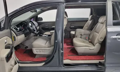 Kia Canival 2015, 105271 км, за 7870.55 USD - фото 17