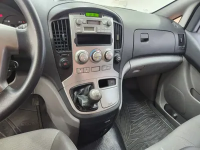 Hyundai Starex 2010, 80430 км, за 3275.57 USD - фото 7