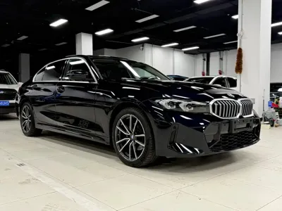 BMW 3 Series 2023, 29000 км, за 34401.92 USD