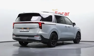 Kia Canival 2025, 65523 км, за 19495.54 USD