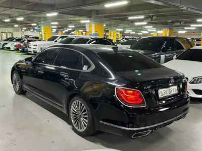 Kia K9 2019, 133958 км, за 12026.26 USD