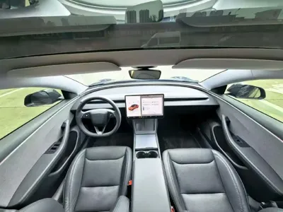 Tesla Model 3 2024, 20000 км, за 24647.78 USD - фото 6