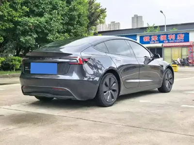 Tesla Model 3 2024, 20000 км, за 24647.78 USD - фото 9