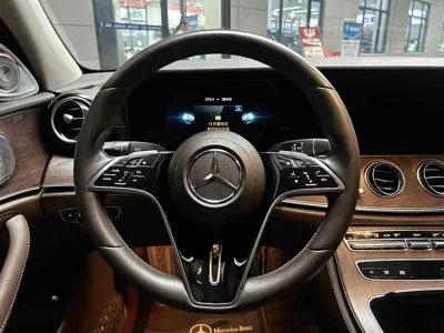 Mercedes-Benz E-Class 2022, 38000 км, за 38426.79 USD - фото 9