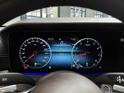 Mercedes-Benz E-Class 2022, 38000 км, за 38426.79 USD - фото 11