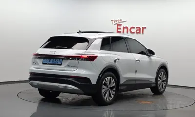 Audi Q4 e-tron 2025, 7275 км, за 30129.97 USD
