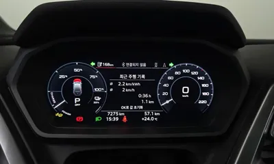 Audi Q4 e-tron 2025, 7275 км, за 30129.97 USD - фото 8