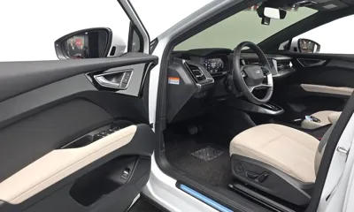 Audi Q4 e-tron 2025, 7275 км, за 30129.97 USD - фото 10