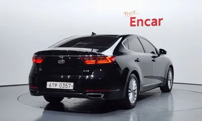 Kia K7 2016, 182020 км, за 4558.97 USD