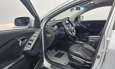 Hyundai Tucson 2013, 78182 км, за 3744.09 USD - фото 11