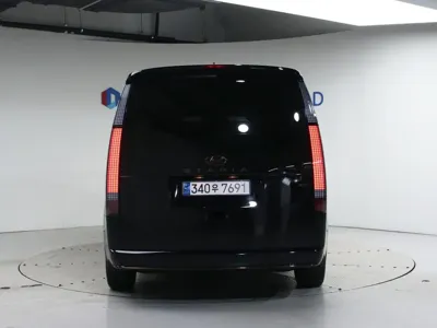 Hyundai Staria 2024, 60000 км, за 24204.16 USD
