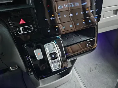 Hyundai Staria 2024, 60000 км, за 24204.16 USD - фото 9