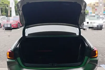 Lexus ES 2023, 9900 км, за 31029 USD
