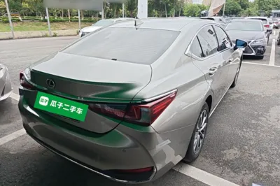 Lexus ES 2023, 9900 км, за 31029 USD - фото 9