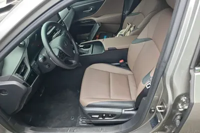 Lexus ES 2023, 9900 км, за 31029 USD - фото 25