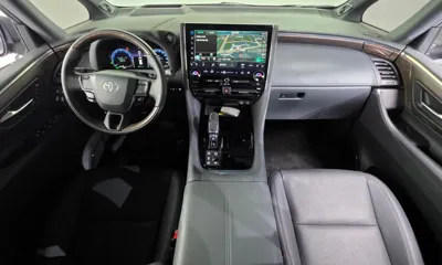 Toyota Alphard 2024, 5028 км, за 71233.47 USD - фото 7