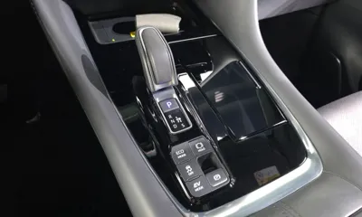 Toyota Alphard 2024, 5028 км, за 71233.47 USD - фото 9
