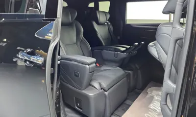 Toyota Alphard 2024, 5028 км, за 71233.47 USD - фото 12