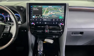 Toyota Alphard 2024, 5028 км, за 71233.47 USD - фото 14