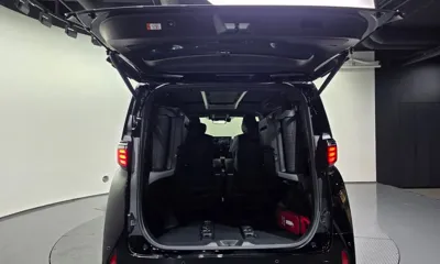 Toyota Alphard 2024, 5028 км, за 71233.47 USD - фото 20