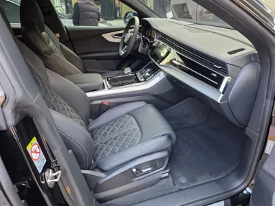 Audi Q8 2023, 28000 км, за 55255.78 USD - фото 8
