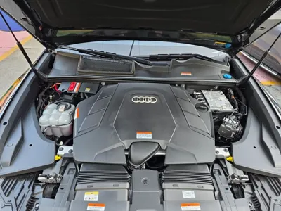 Audi Q8 2023, 28000 км, за 55255.78 USD - фото 20