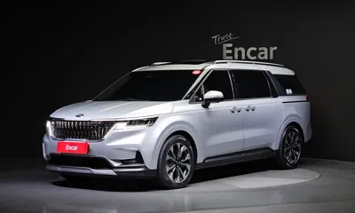 Kia Canival · 2021 год