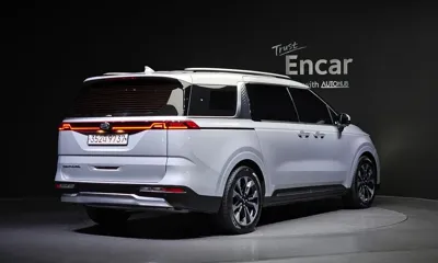 Kia Canival 2021, 119155 км, за 17078.29 USD