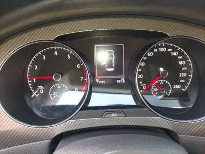 Volkswagen Golf Sportsvan 2019, 71100 км, за 8582 USD - фото 12
