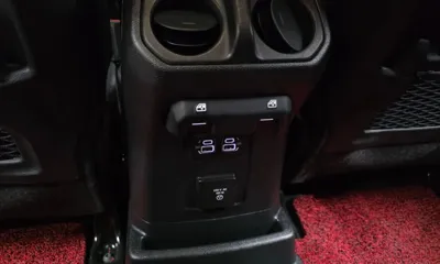 Jeep Wrangler 2022, 20630 км, за 27504.27 USD - фото 33