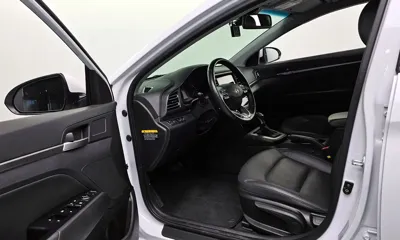 Hyundai Avante 2020, 58383 км, за 9602.64 USD - фото 11