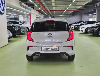 Kia Morning 2021, 76050 км, за 6449.51 USD