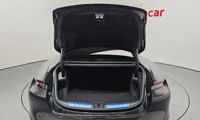 Porsche Taycan 2021, 79812 км, за 70366.69 USD - фото 20