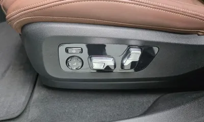 BMW X6 2023, 29261 км, за 48464.78 USD - фото 32