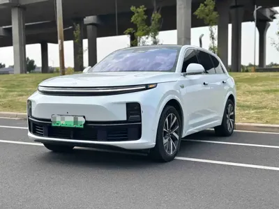 Li Auto Li L7 · 2024 год