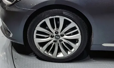 Genesis G80 2017, 109851 км, за 10733.81 USD