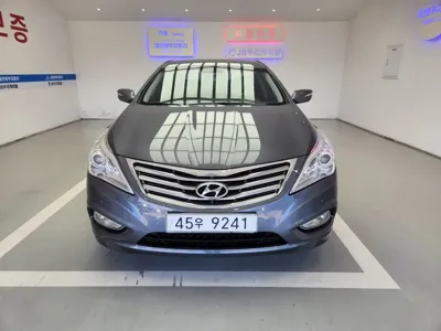 Hyundai Grandeur 2012, 154856 км, за 2822.63 USD