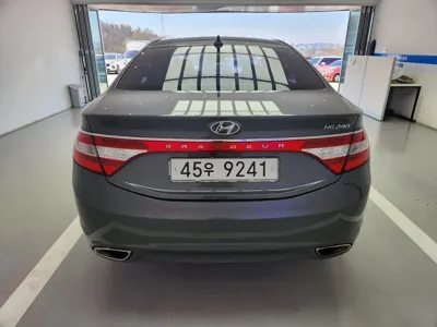 Hyundai Grandeur 2012, 154856 км, за 2822.63 USD