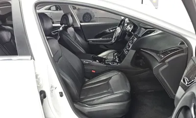 Hyundai Grandeur 2015, 135302 км, за 3741.63 USD - фото 10